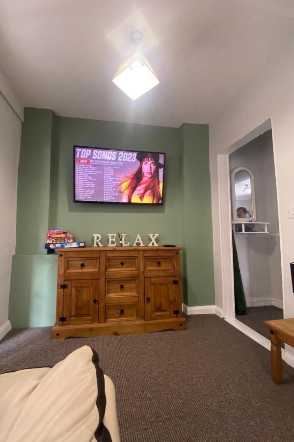 Mairead - Cosy Property In Gaeltacht Quarter Belfast Exterior photo